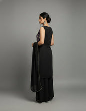 Load image into Gallery viewer, GHARARA SUIT - D6SU1027