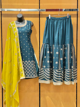 Load image into Gallery viewer, GHARARA SUIT
