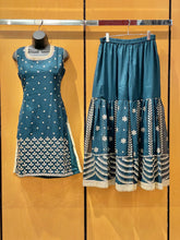 Load image into Gallery viewer, GHARARA SUIT