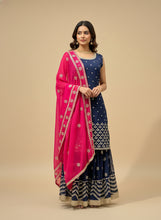 Load image into Gallery viewer, GHARARA SUIT