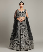 Load image into Gallery viewer, LEHENGA - KF1001