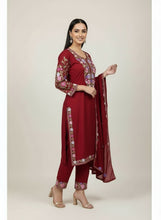 Load image into Gallery viewer, KASHMIRI EMBROIDERED SUIT - FW1009
