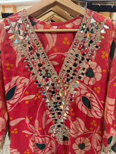 Load image into Gallery viewer, MIRROR PHIRAN  SUIT - FW1022
