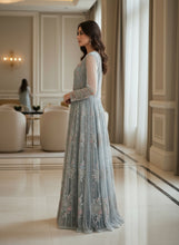 Load image into Gallery viewer, GOWN - G1004
