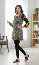 Load image into Gallery viewer, TOPS - TT1009
